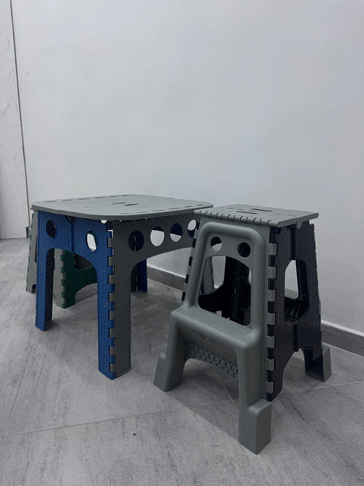 Chaise pliable ultra-robuste pour charges lourdes. Jusqu'à 150 kg. Construction renforcée. Résistant à l'eau. Pour usage professionnel et domestique
