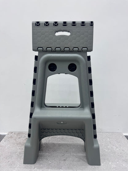 Chaise pliable ultra-robuste pour charges lourdes. Jusqu'à 150 kg. Construction renforcée. Résistant à l'eau. Pour usage professionnel et domestique